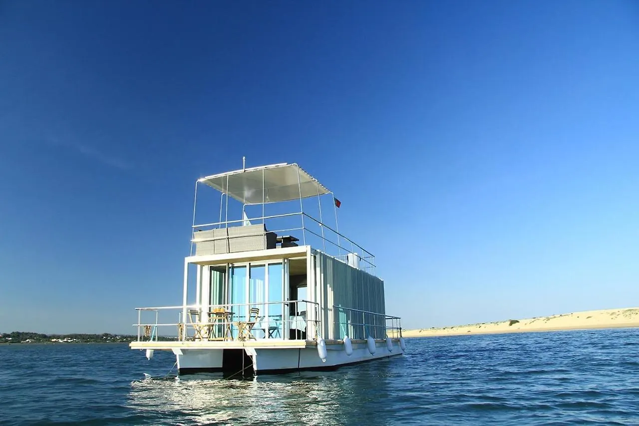 Botel Barco Casa Fuzeta Hotel