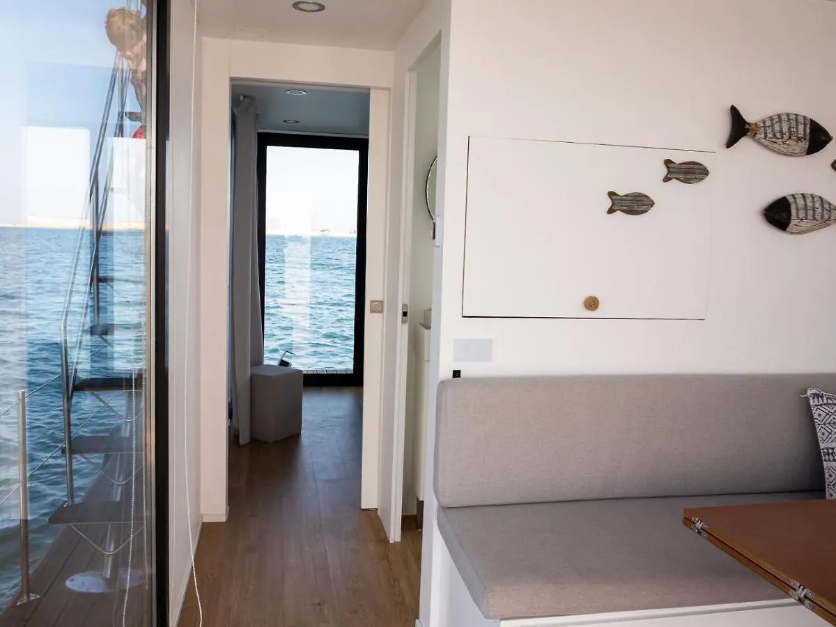 Barco Casa Fuzeta Hotel